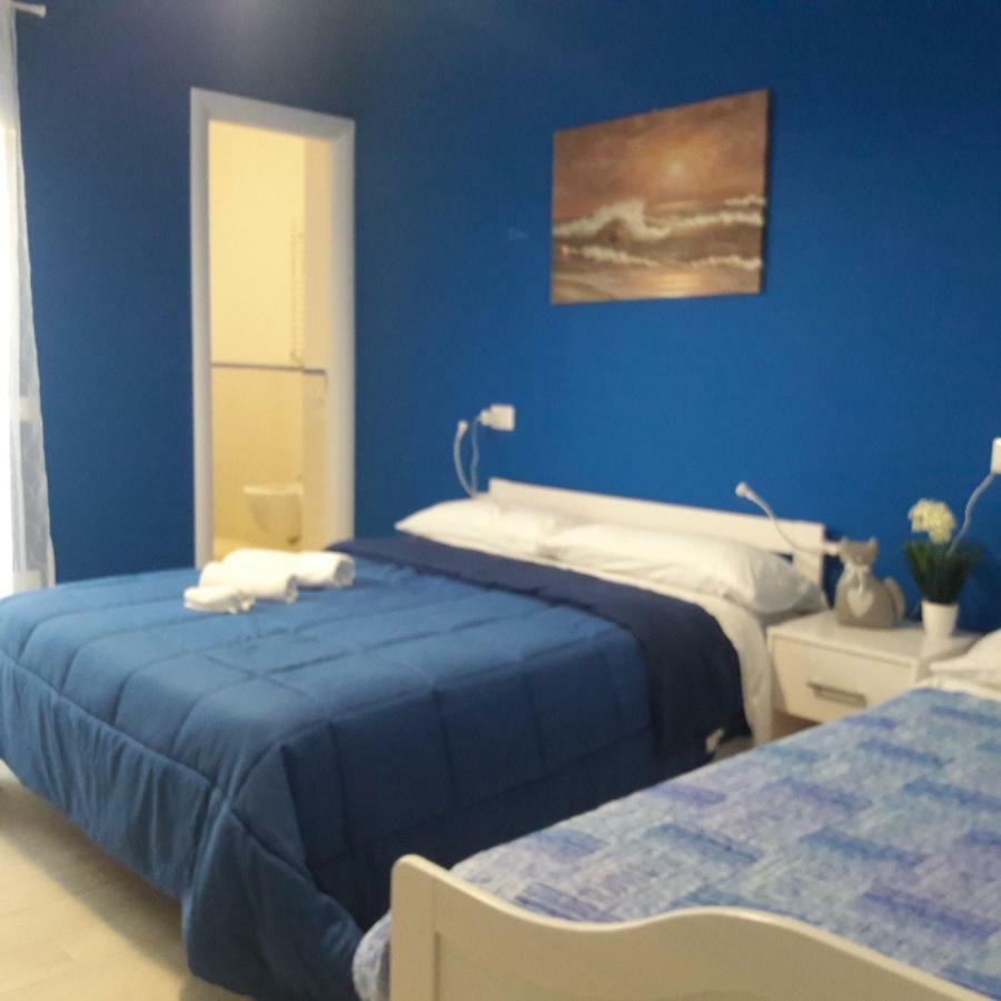 Hotel Zefiro Fiumicino Esterno foto