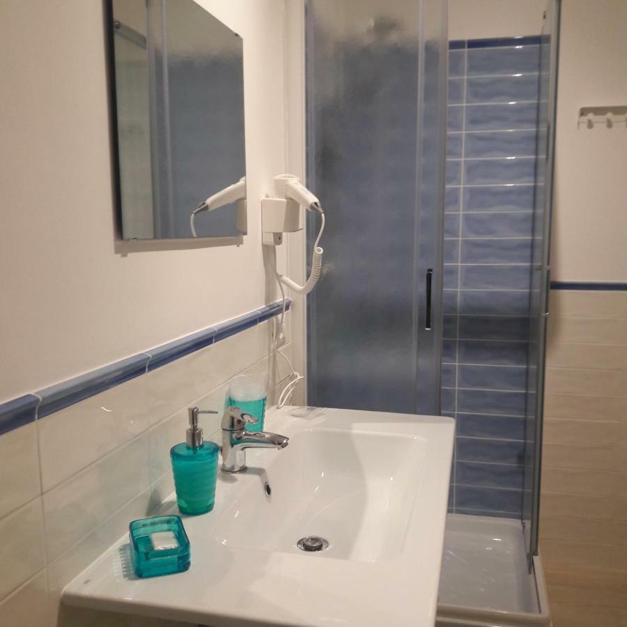 Hotel Zefiro Fiumicino Esterno foto
